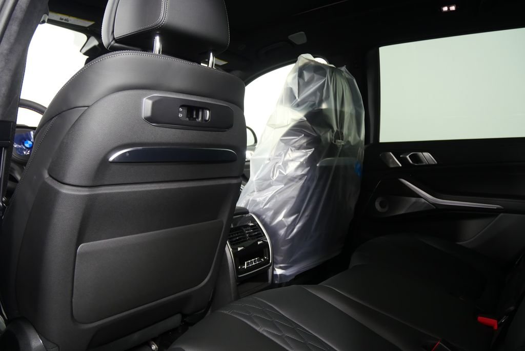 2026 BMW X7 M60i - Photo 19