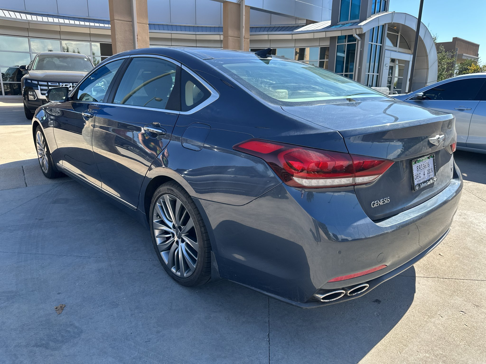 Used 2015 Blue Hyundai Base image 5