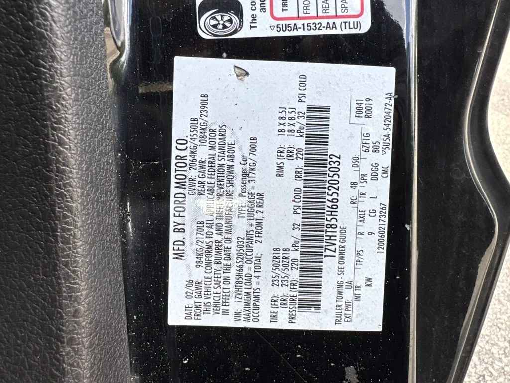 Used 2006 Black Clearcoat Ford  image 14