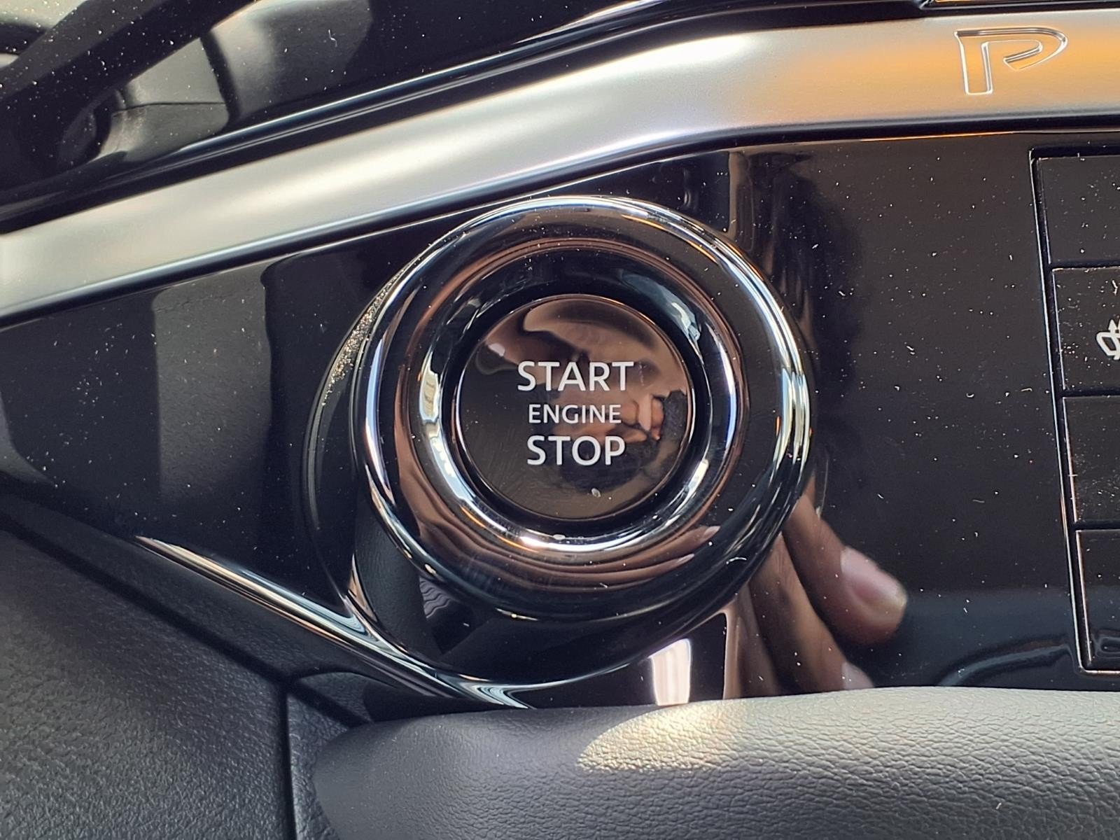 New 2026 Gun Metallic Nissan SL image 19
