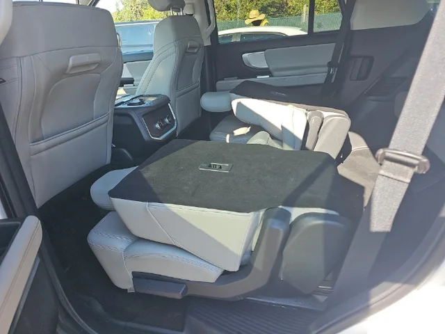 Used 2025 White Metallic Ford Active image 13