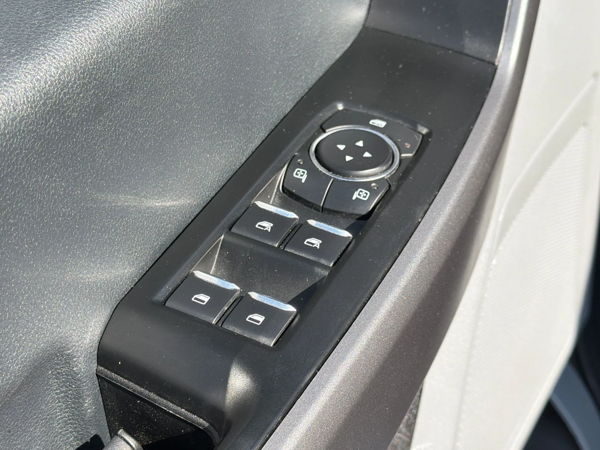 Used 2025 Avalanche Ford XL image 20