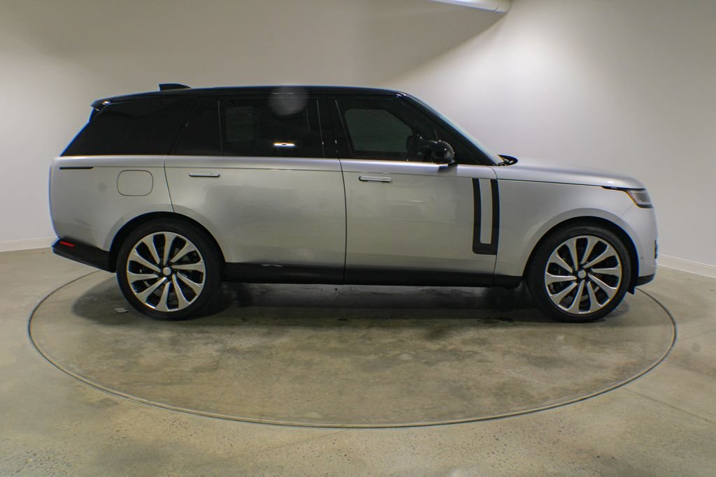Certified Used 2025  Land Rover Autobiography image 7