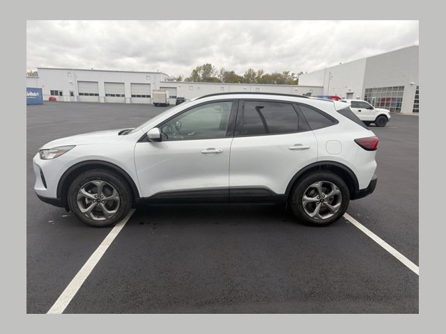 Used 2025 Silver Metallic Ford ST-Line Select image 1