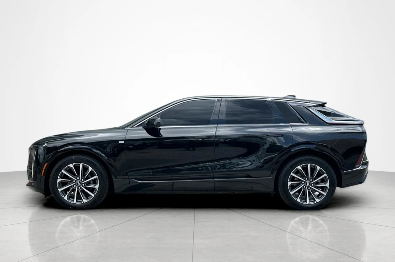 Used 2024 Cadillac LYRIQ Sport 1 with VIN 1GYKPTRL0RZ127062 for sale in Beverly Hills, CA