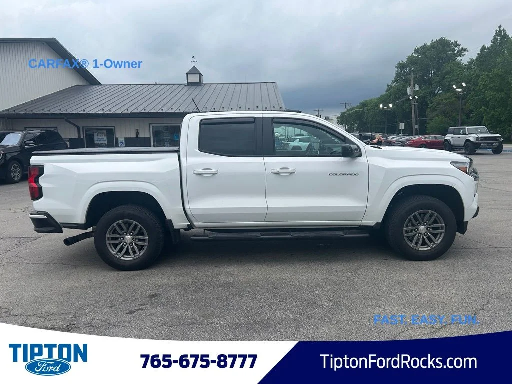 Used 2023 Summit White Chevrolet LT image 23