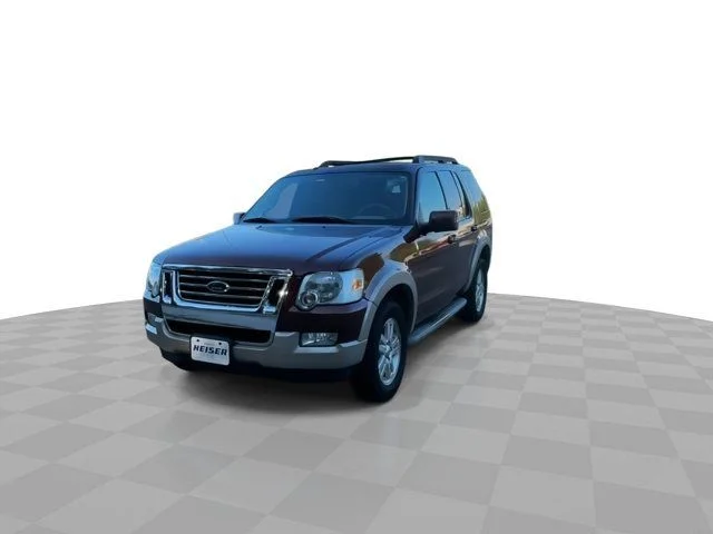 Used 2010  Ford Eddie Bauer image 4