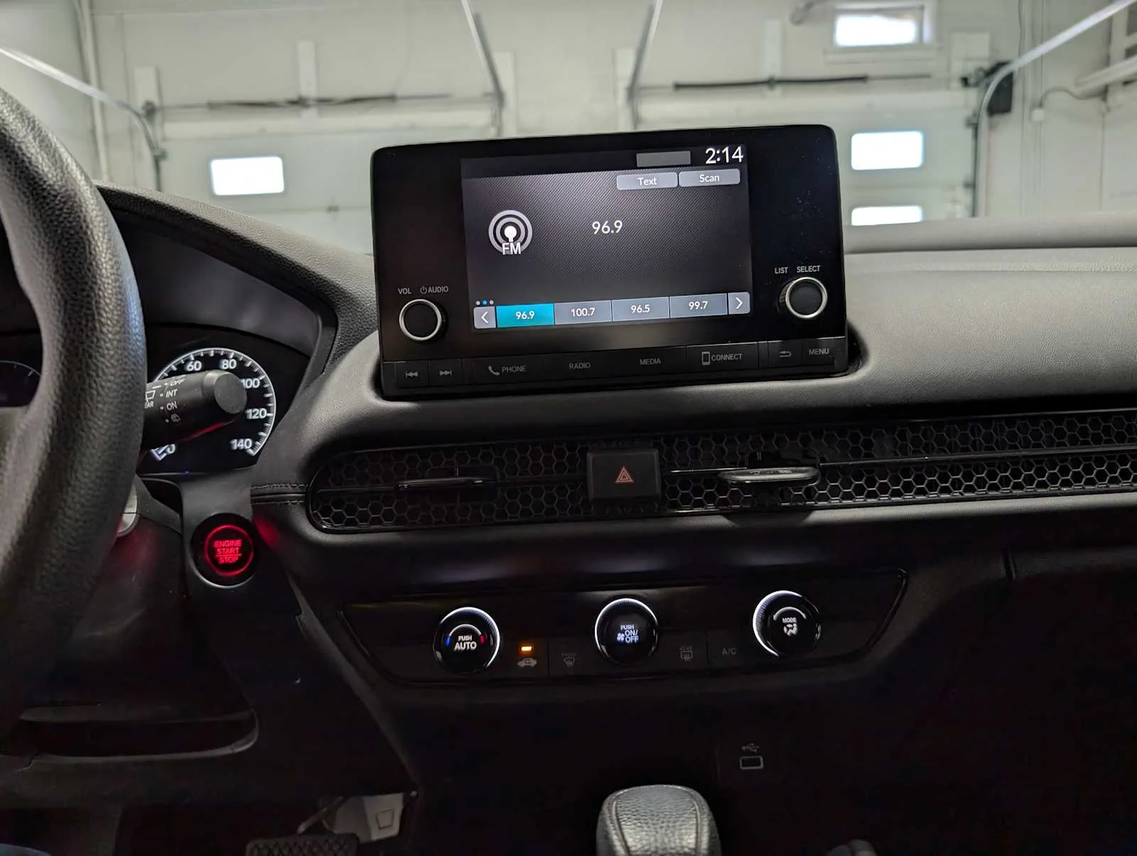 2023 Honda HR-V LX - Photo 30