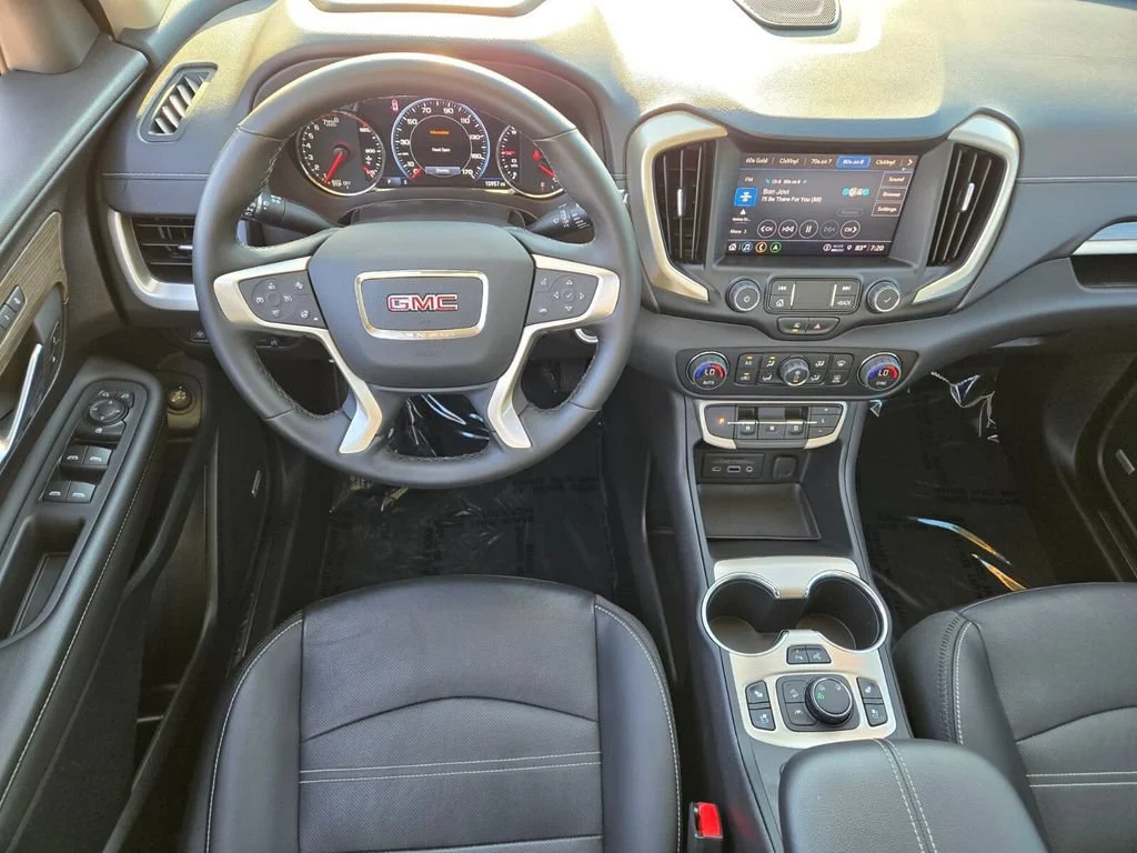 Used 2023 WHITE FROST TRICOAT GMC Denali image 12
