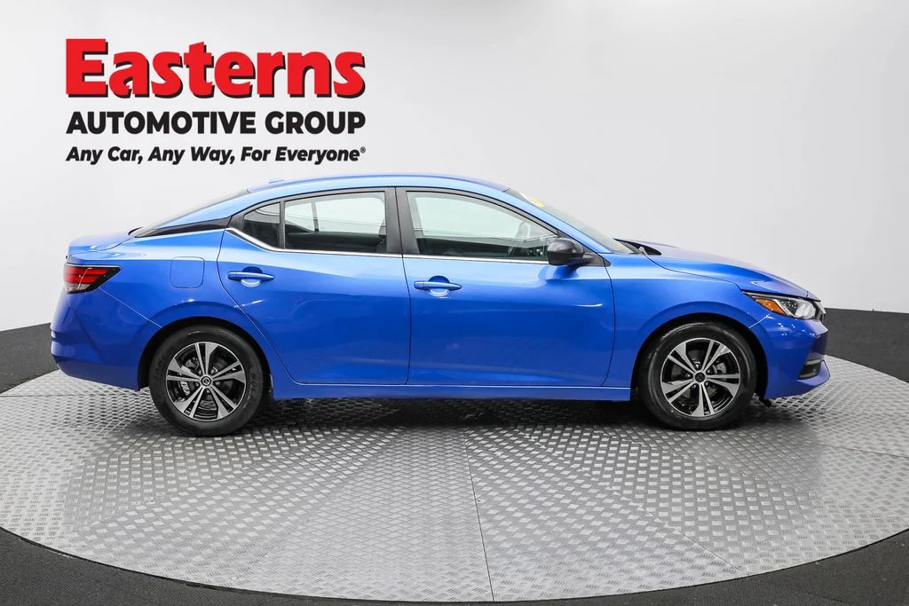 Used 2021 Blue Nissan SV image 4