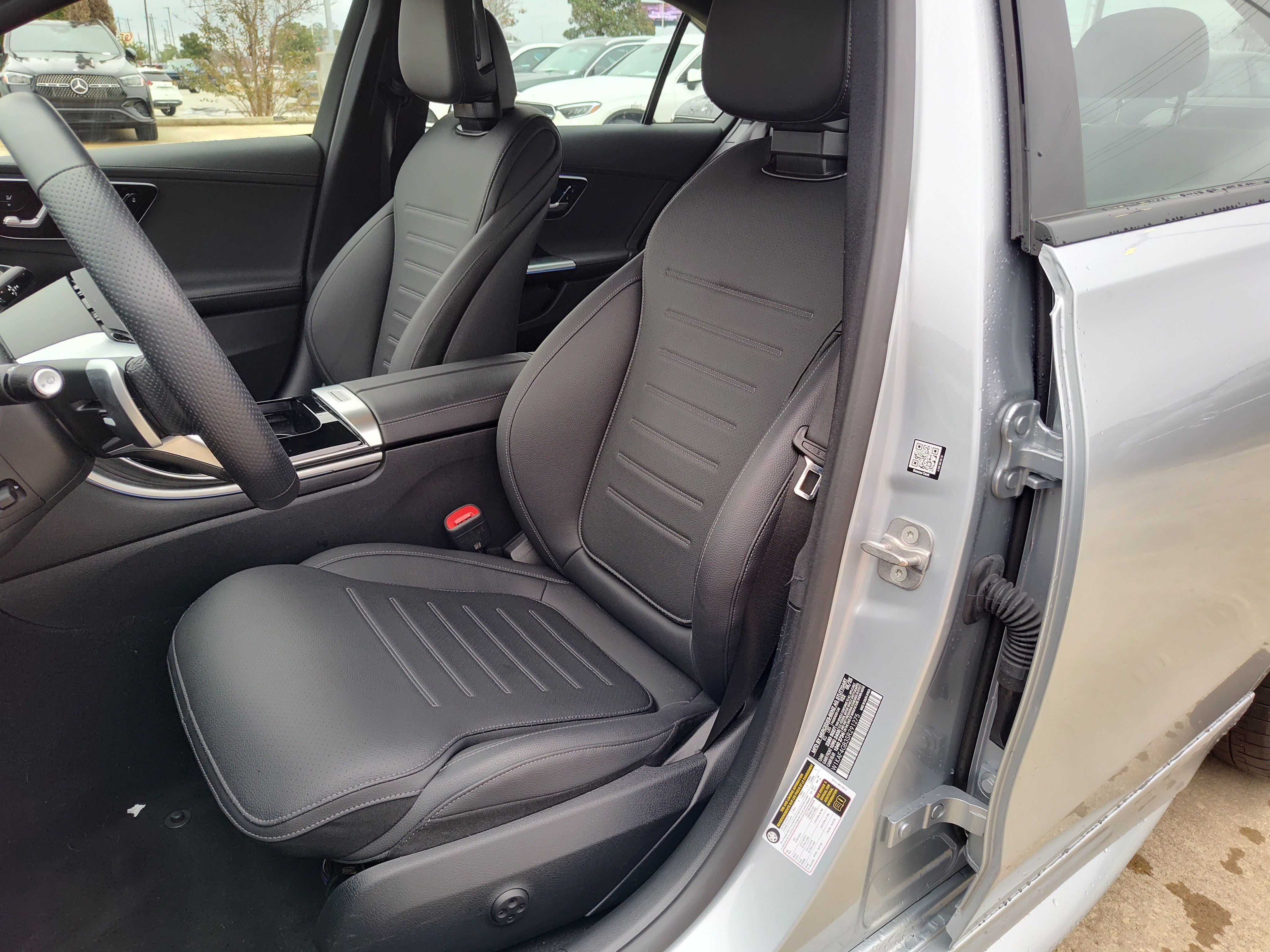 2025 Mercedes-Benz C-Class Sedan C 300 - Photo 43