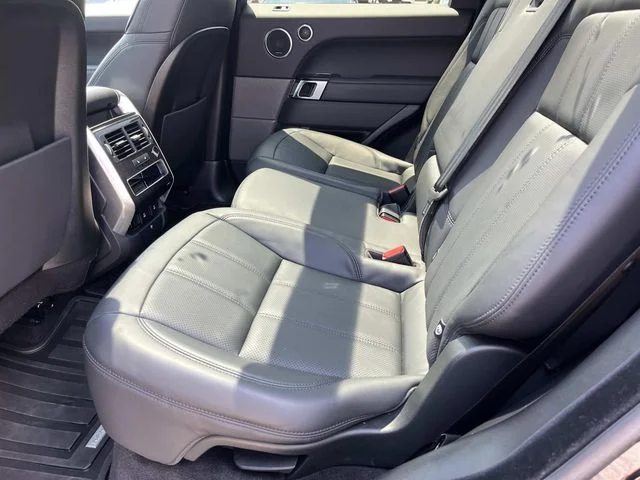 Used 2019 Black Land Rover HSE image 21