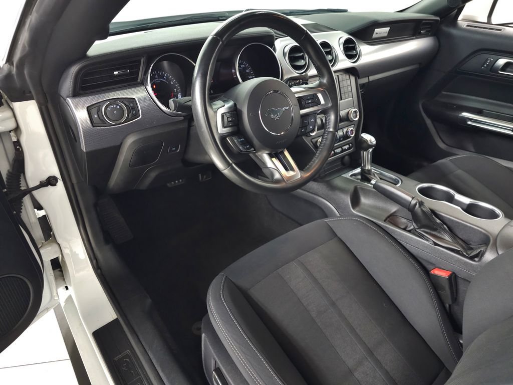 Used 2019 Oxford White Ford GT image 16