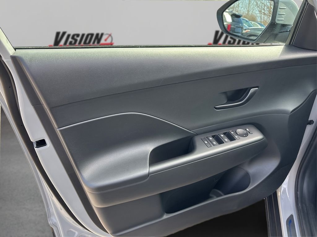 2026 Hyundai Kona SE - Photo 24