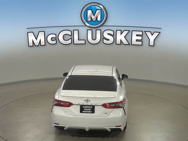 Used 2019 White Toyota SE image 23