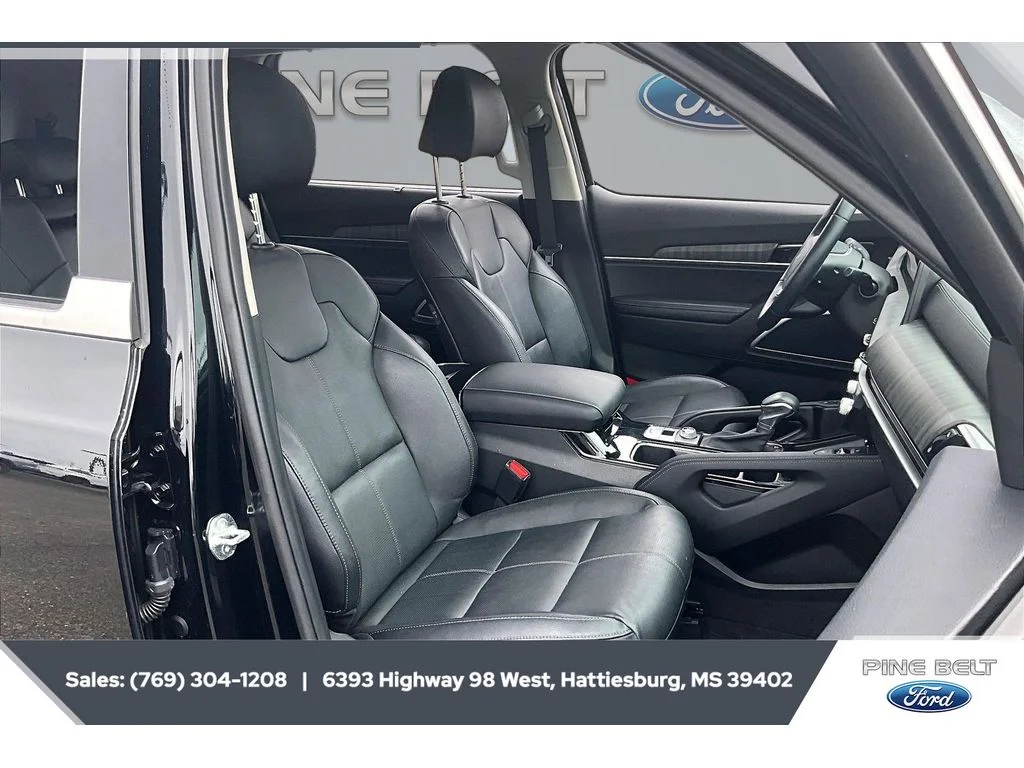 Used 2024 Ebony Black Kia EX image 6