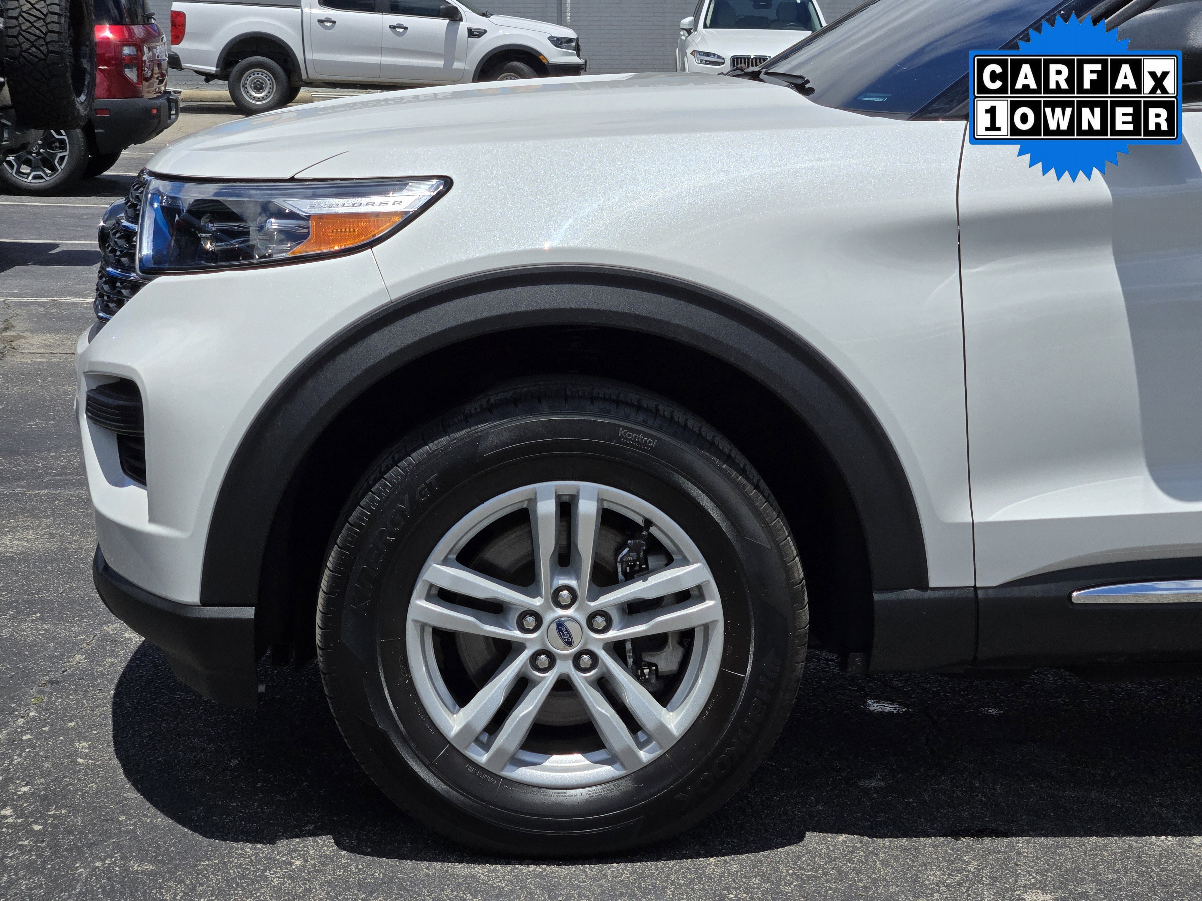Used 2023 White Metallic Ford XLT image 9