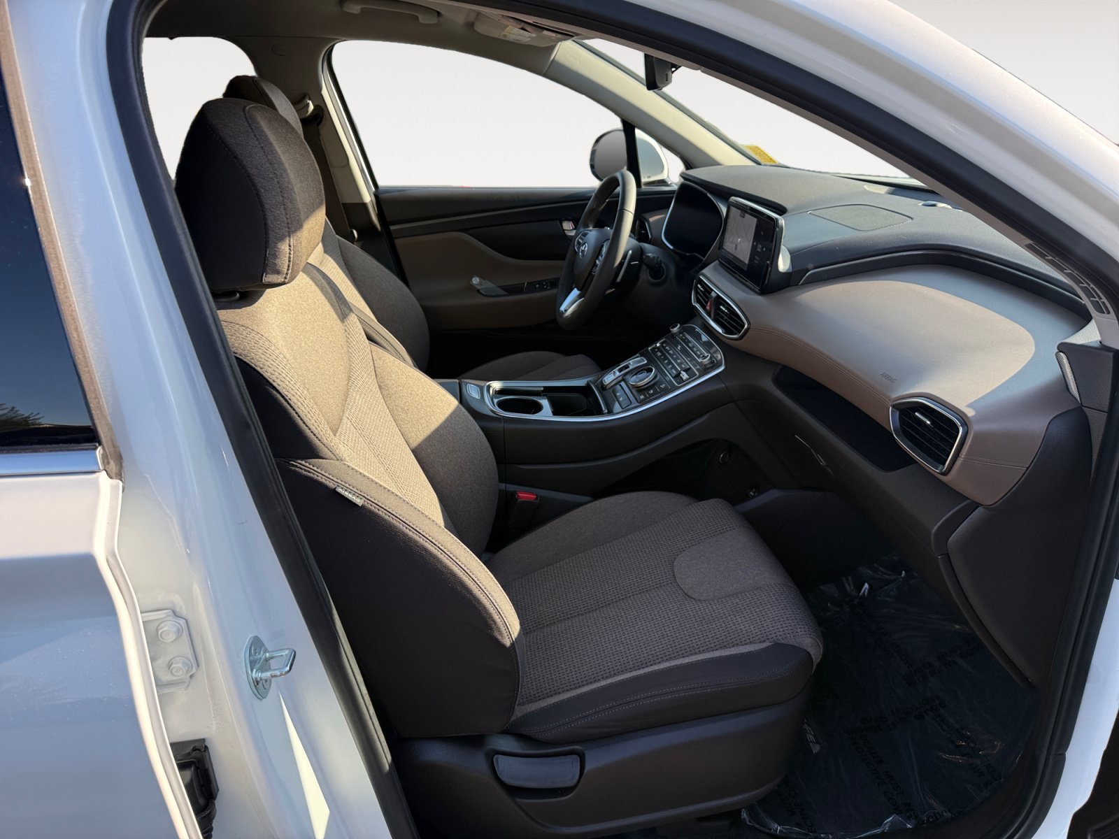 Certified Used 2023 White Pearl Hyundai SEL Convenience image 19