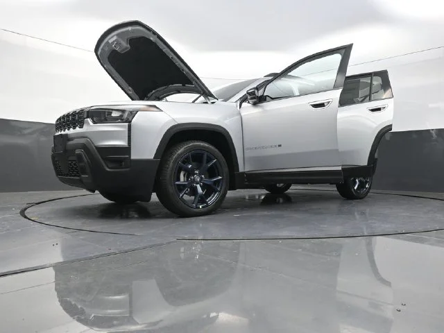 New 2026 Silver Zynith Clear-Coat Exterior Paint Jeep  image 30