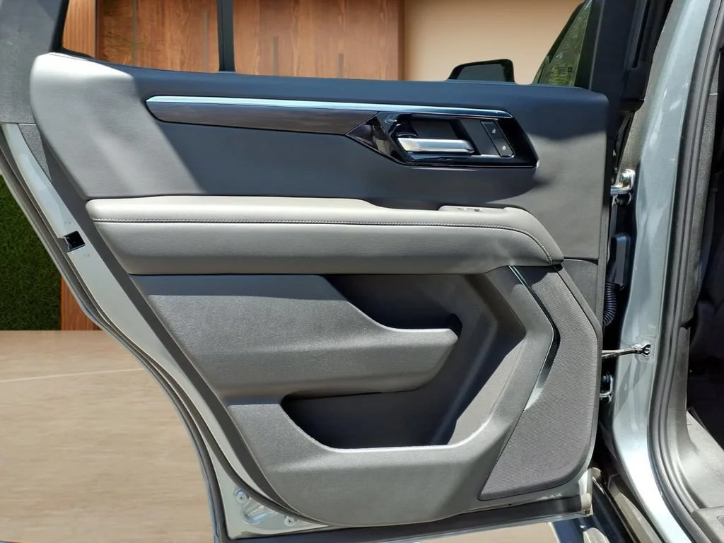 2026 Chevrolet Tahoe LS - Photo 25