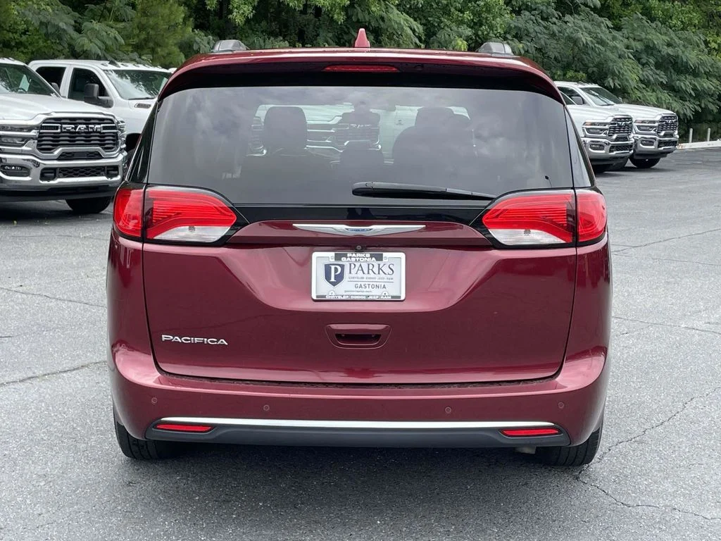 Certified Used 2017 Red Chrysler Touring L image 7