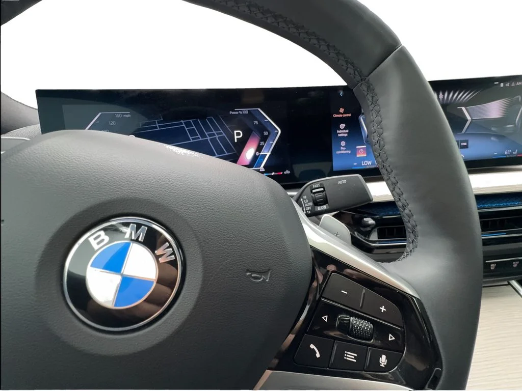 Used 2025 White BMW 330i image 43
