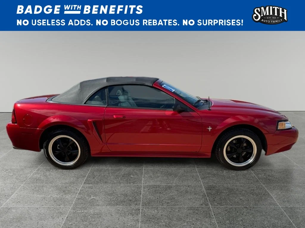 Used 2001 Red Ford UNKNOWN image 3