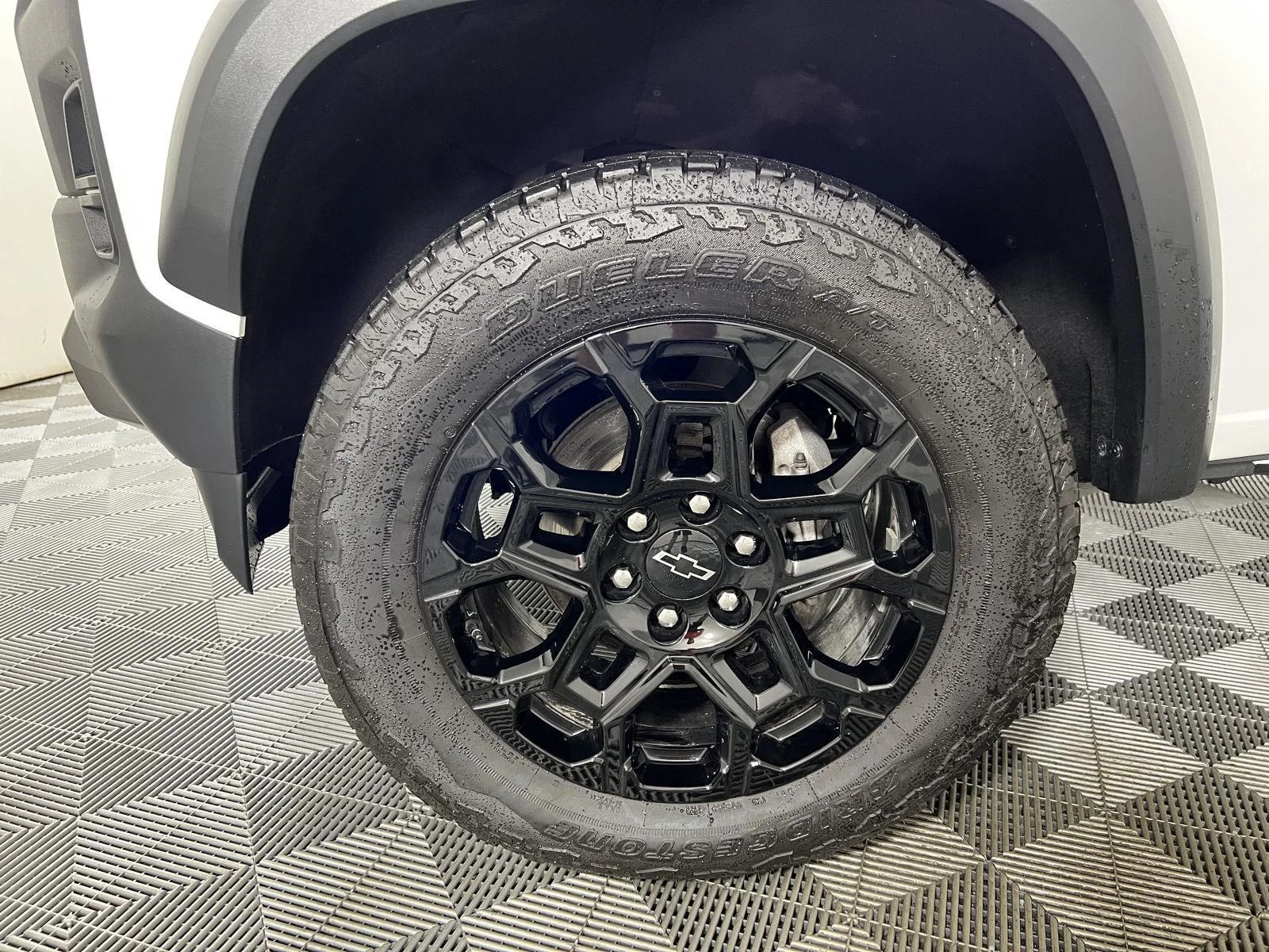 New 2026 Summit White Chevrolet Trail Boss image 28