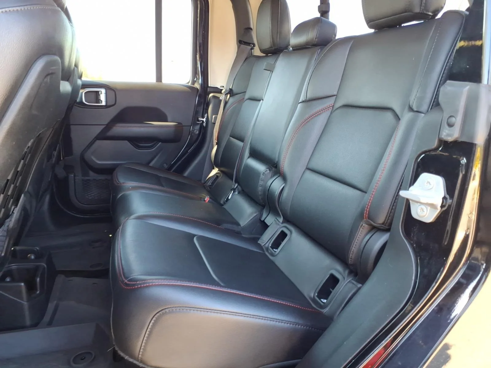 Used 2023 Black Clearcoat Jeep Rubicon image 21