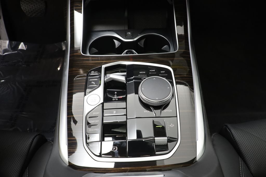 New 2026 Black Sapphire Metallic BMW xDrive40i image 14