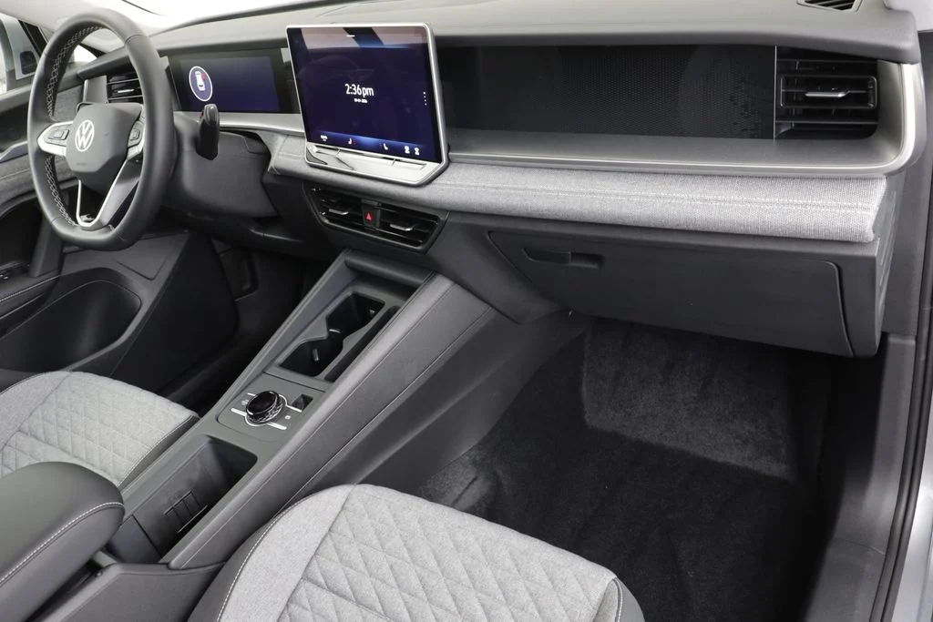 New 2026 Silver Volkswagen 2.0T S image 21