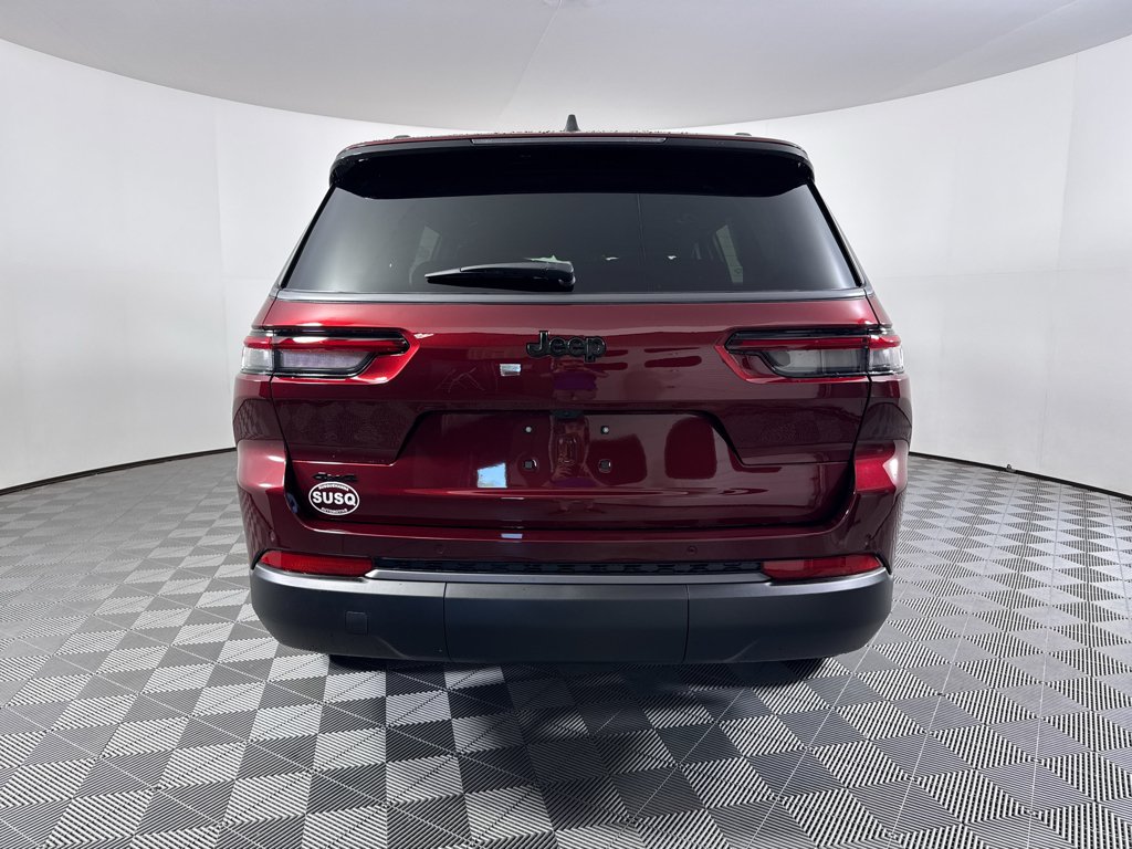 New 2026 Velvet Red Pearl-Coat Exterior Paint Jeep Laredo Altitude image 11