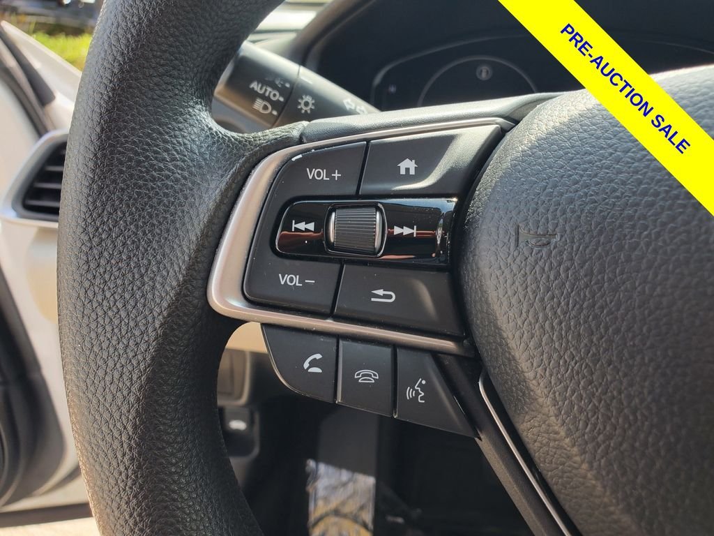 Used 2021 White Honda LX image 22