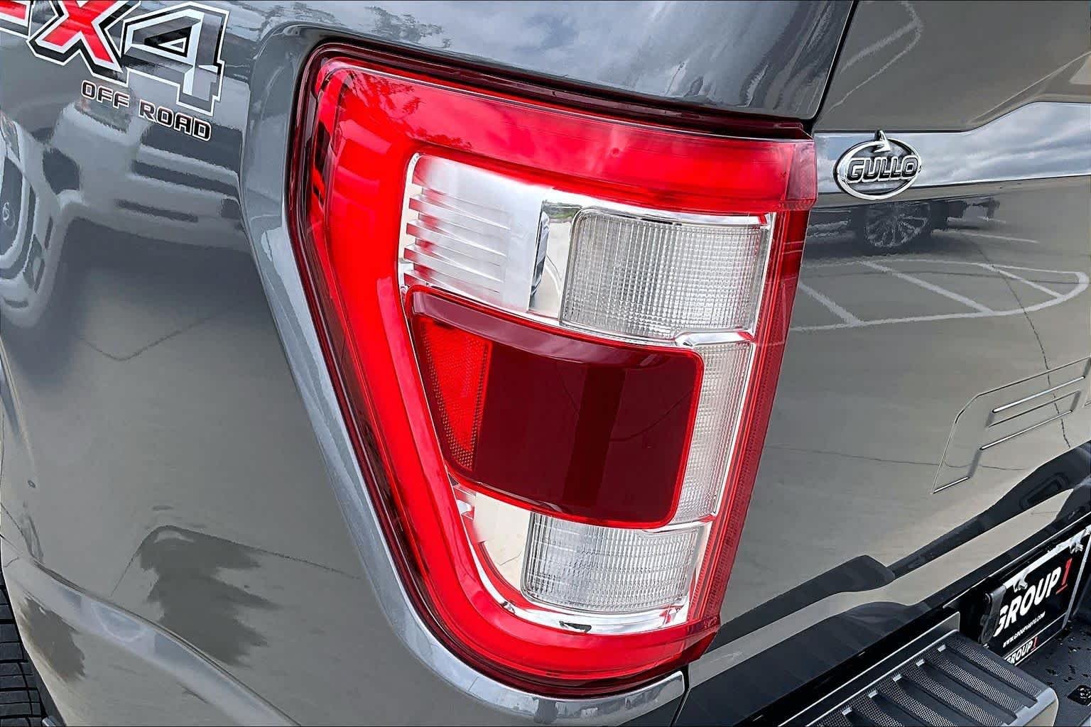 Used 2021 Carbonized Gray Metallic Ford LARIAT image 29