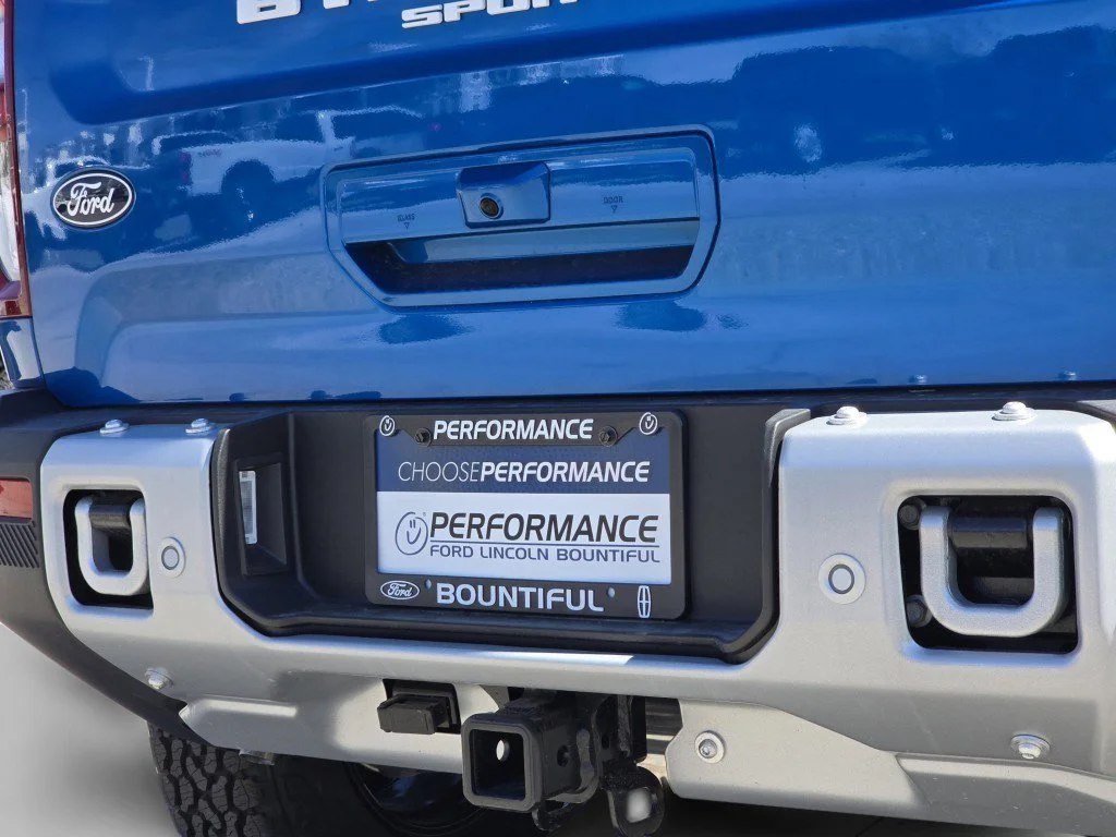 New 2026 Velocity Blue Metallic Ford Outer Banks image 30
