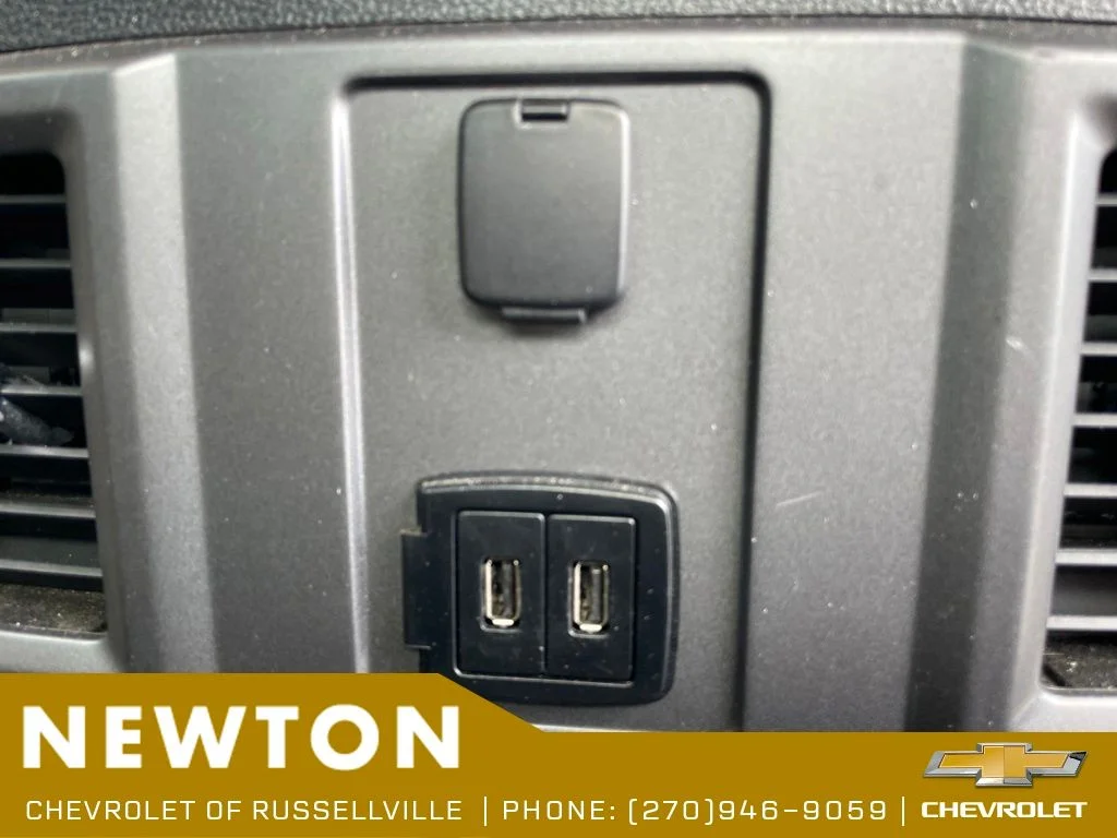 Used 2018 Shadow Black Ford XLT image 29