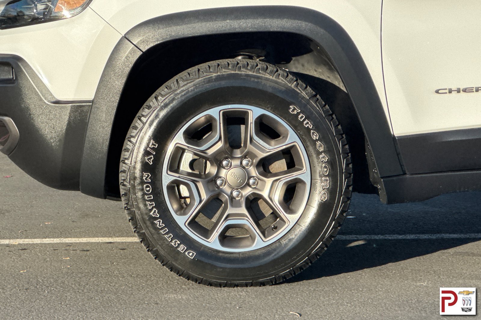 Used 2022 White Jeep Trailhawk image 33