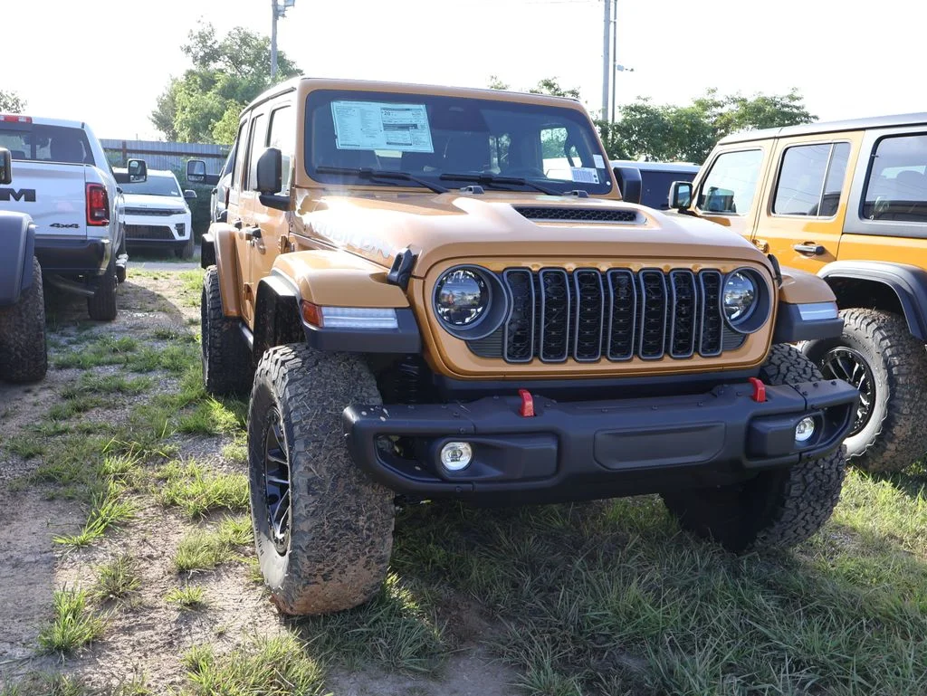 New 2026 Goldilocks Exterior Paint Jeep Rubicon image 9