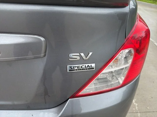 Used 2018 Gray Nissan 1.6 SV image 5
