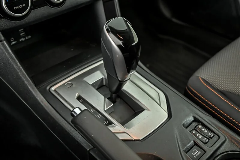 Used 2022  Subaru Premium image 27