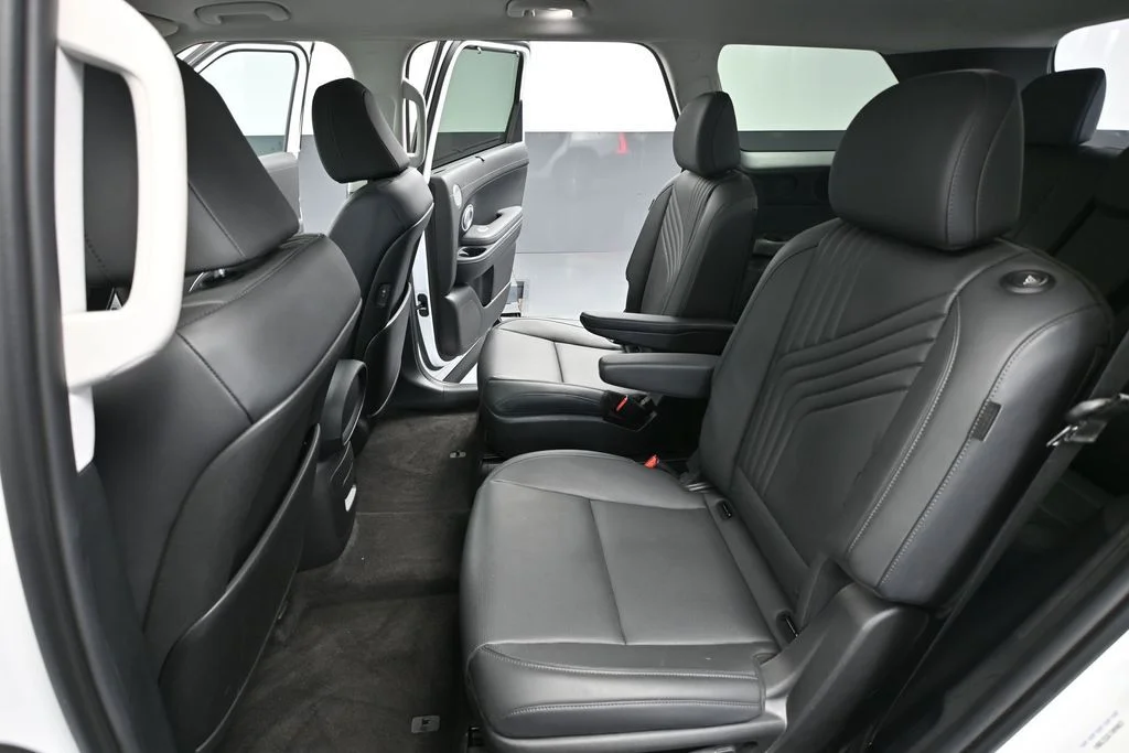 Used 2026 White Hyundai SEL Lite Roof Damage image 29
