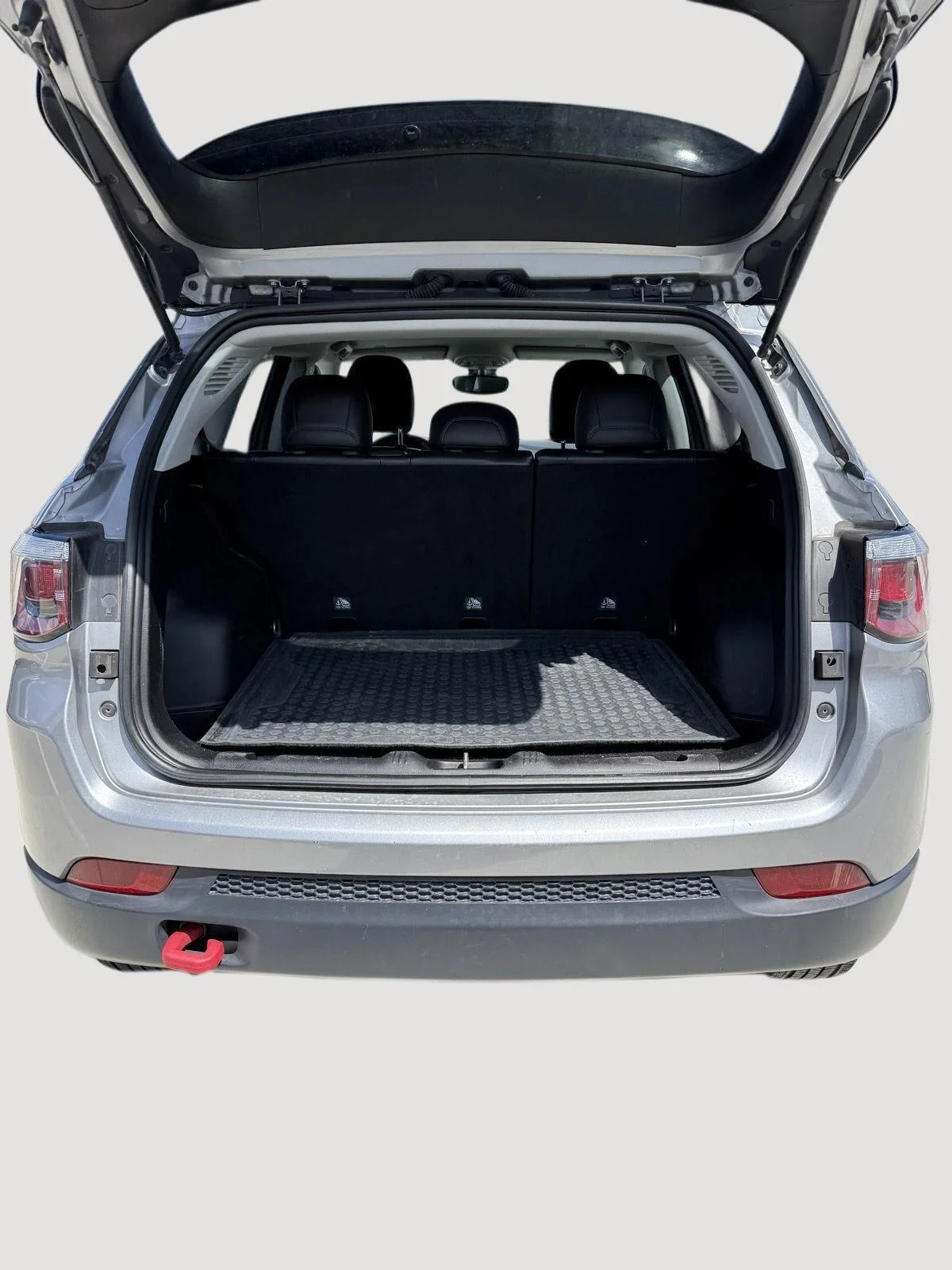 Used 2018 Billet Silver Metallic Clearcoat Jeep Trailhawk image 18