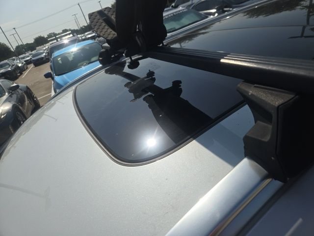 Used 2021 White Volvo T5 image 7