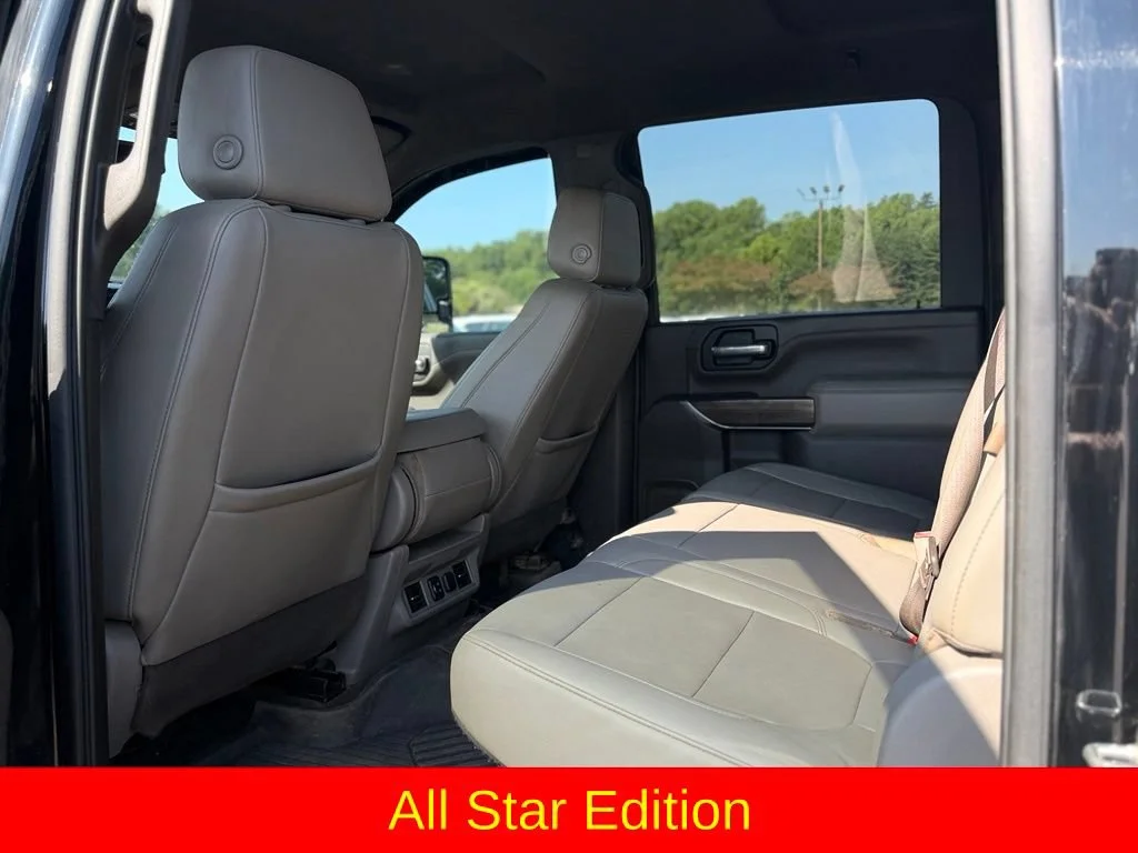 Used 2021 BLACK Chevrolet LT image 14