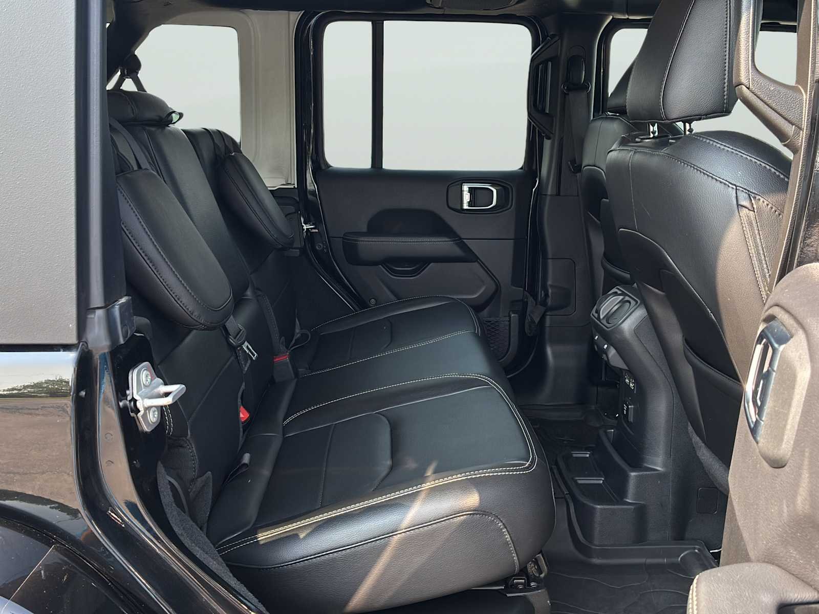 2023 Jeep Wrangler 4xe Sahara 4XE - Photo 28