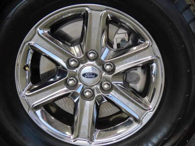 Used 2024  Ford XLT image 10