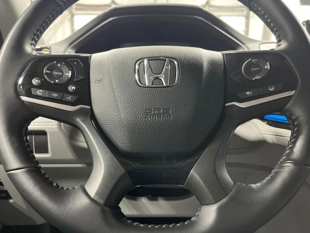 2024 Honda Odyssey Touring - Photo 16