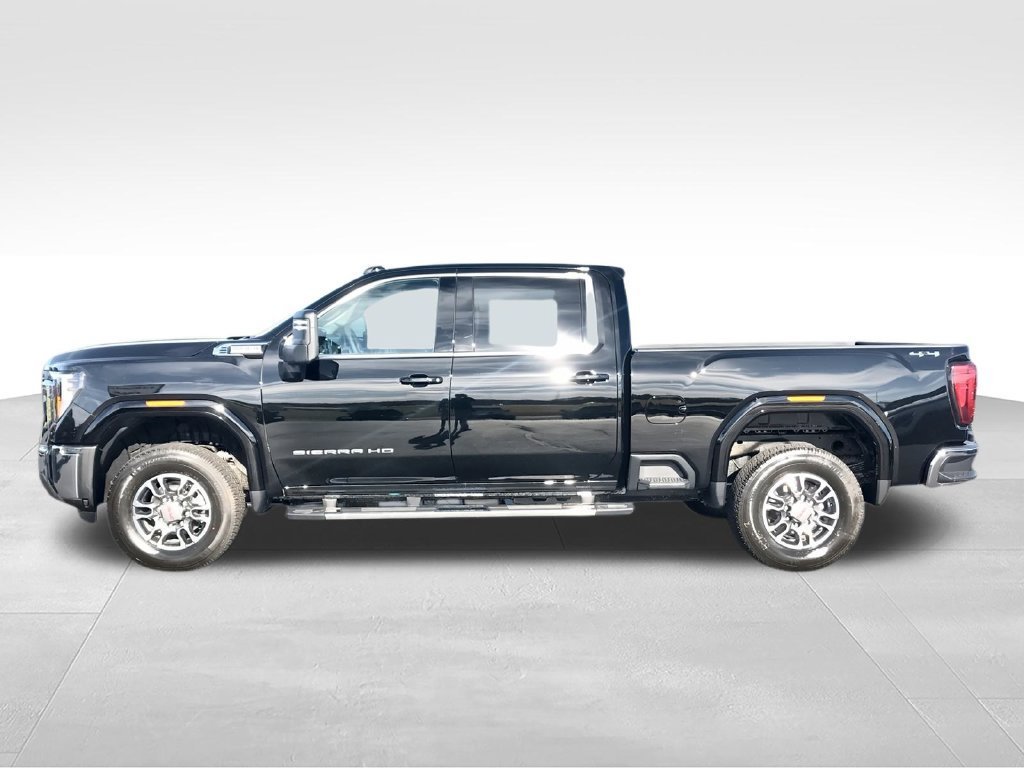 New 2026 Onyx Black GMC SLE image 5