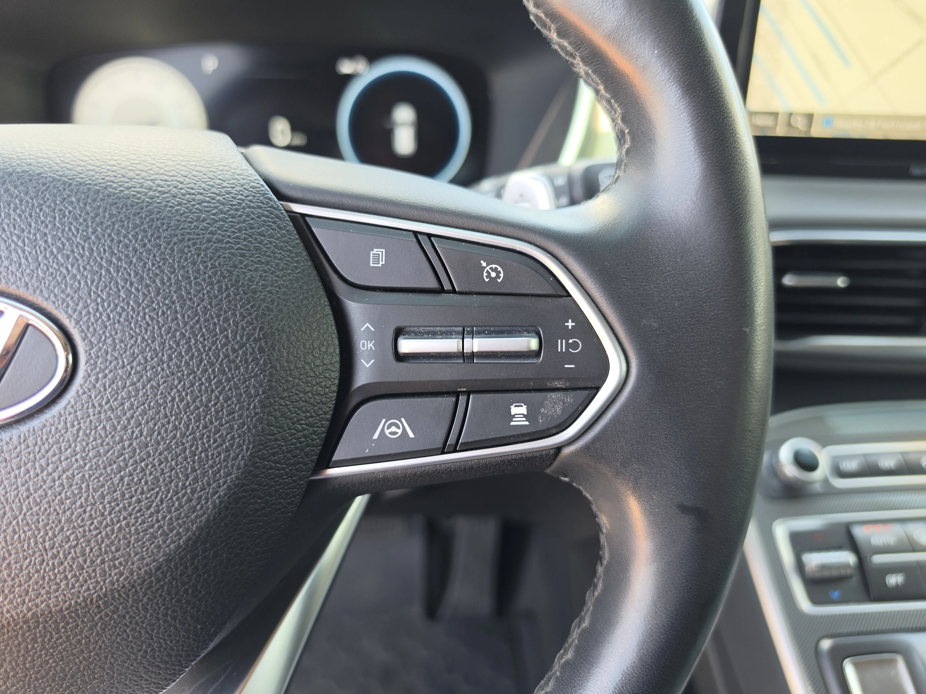 Used 2023 Portofino Gray Hyundai Limited image 35