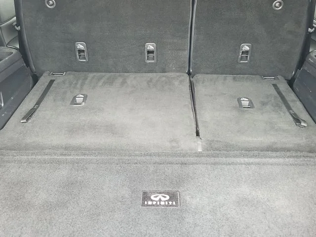 Certified Used 2023 Mineral INFINITI LUXE image 23